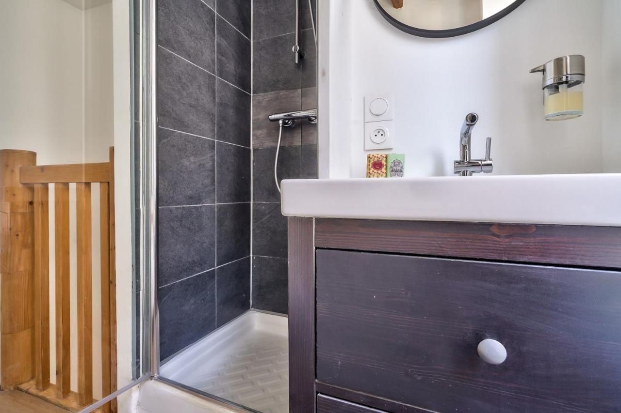 Cute And New Studio Duplex In The Heart Of Paris Bagian luar foto