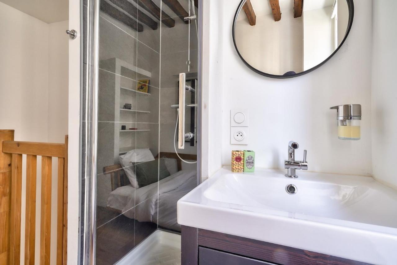 Cute And New Studio Duplex In The Heart Of Paris Bagian luar foto